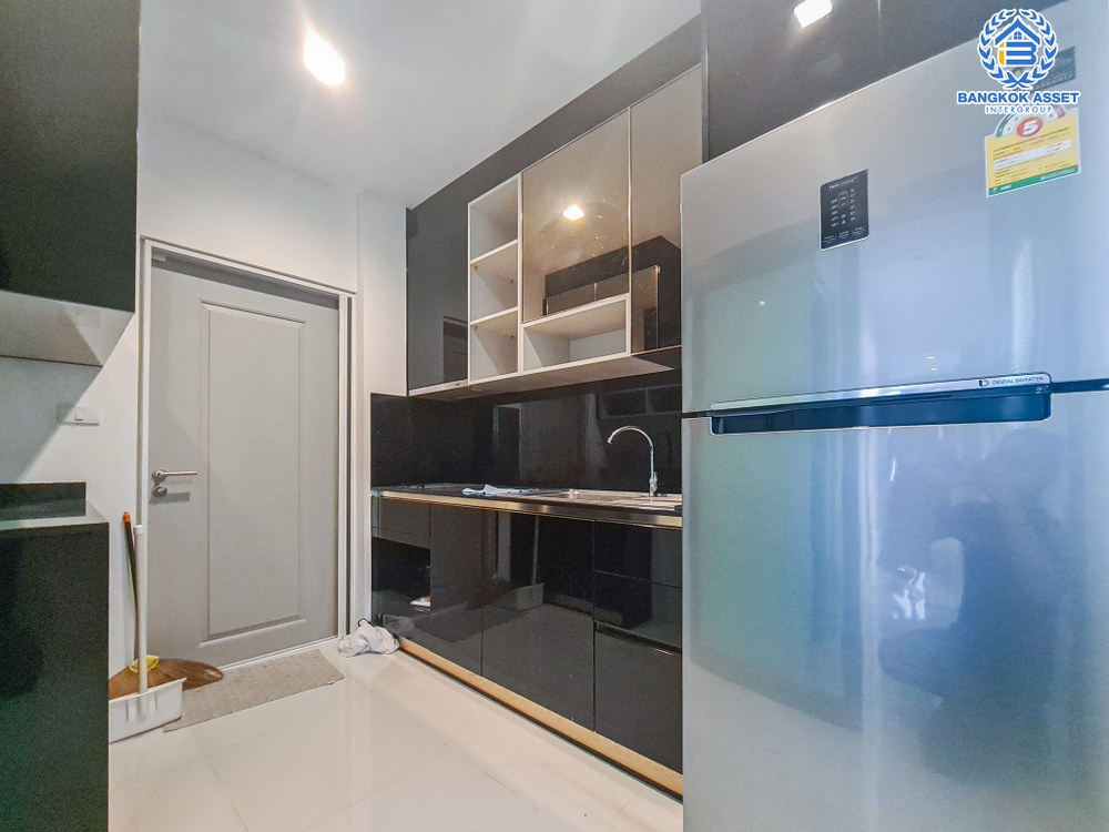 *****บ้านเดี่ยวมือสอง โครงการ ไลฟ์ บางกอก บูเลอวาร์ด ราชพฤกษ์-รัตนาธิเบศร์ เนื้อที่ 52.30 ตร.ว. ดีไซน์ตอบทุกไลฟ์สไตล์ ฟังก์ชัน 3 ห้องนอน 3 ห้องน้ำ จอดรถได้ 2 คัน ทำเลดีหน้าโครงการติดถนนราชพฤกษ์ เชื่อมต่อหลากหลายเส้นทาง ใกล้รถไฟฟ้าสายสีม่วง "สถานีท่าอิฐ" และจุดขึ้นทางด่วน "ศรีรัช"