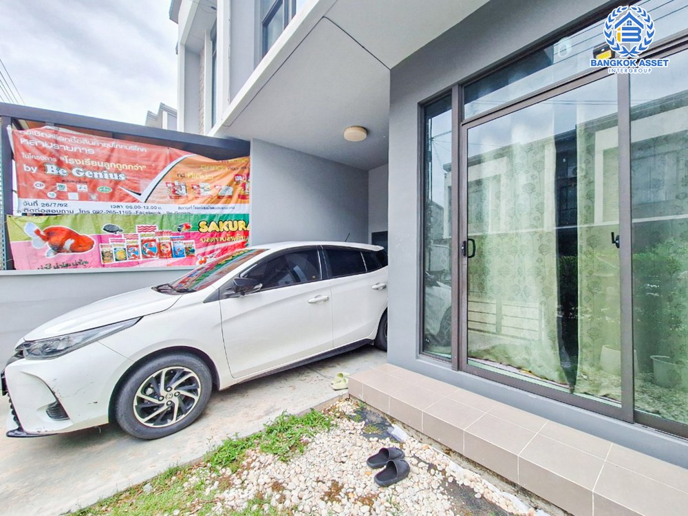 *****ทาวน์เฮ้าส์มือสอง โครงการ พลีโน่ บางใหญ่ คุณภาพระดับ AP เนื้อที่ 18 ตร.ว. ฟังก์ชัน 3 ห้องนอน 2 ห้องน้ำ 1 ที่จอดรถ หน้าบ้านอยู่ตรงข้ามพื้นที่ส่วนกลาง บนทำเลแห่งการเดินทาง เพียง 10 นาทีก็ถึงรถไฟฟ้าสายสีม่วง "สถานีคลองบางไผ่" และจุดขึ้นทางด่วน "ศรีรัช-วงแหวนรอบนอก"