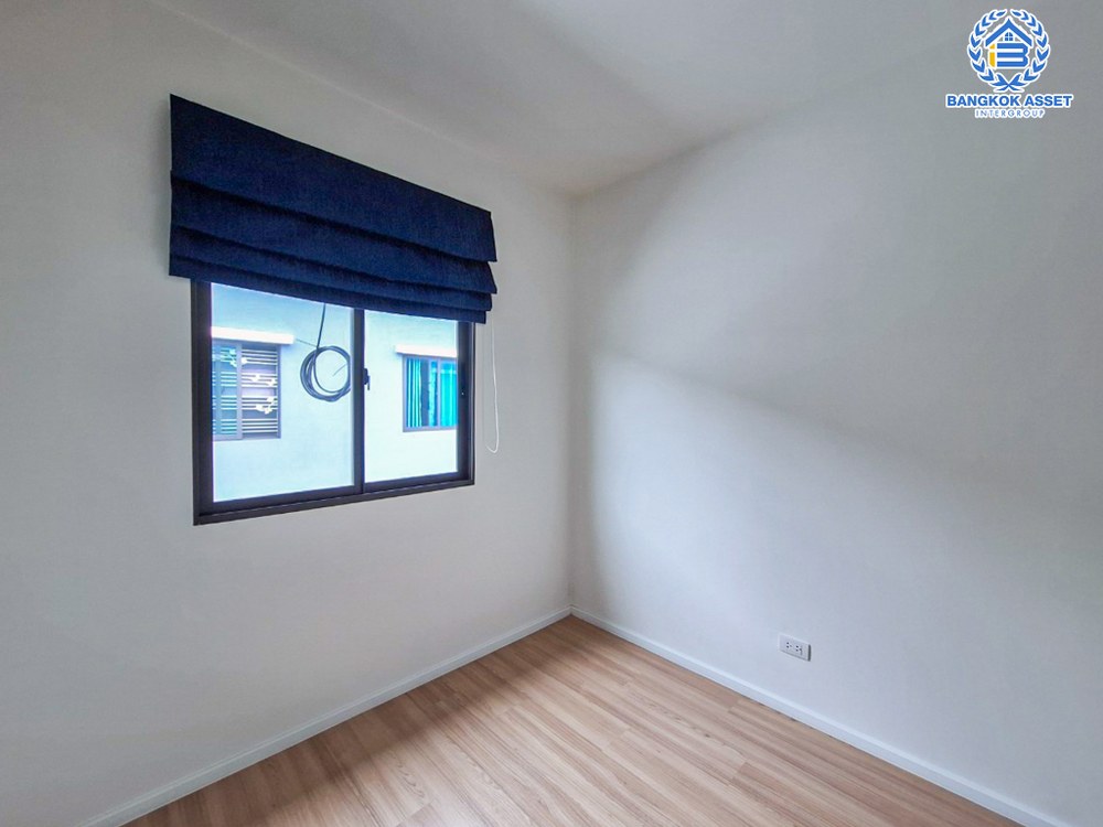 *****ทาวน์เฮ้าส์มือสอง โครงการ พลีโน่ บางใหญ่ คุณภาพระดับ AP เนื้อที่ 18 ตร.ว. ฟังก์ชัน 3 ห้องนอน 2 ห้องน้ำ 1 ที่จอดรถ หน้าบ้านอยู่ตรงข้ามพื้นที่ส่วนกลาง บนทำเลแห่งการเดินทาง เพียง 10 นาทีก็ถึงรถไฟฟ้าสายสีม่วง "สถานีคลองบางไผ่" และจุดขึ้นทางด่วน "ศรีรัช-วงแหวนรอบนอก"