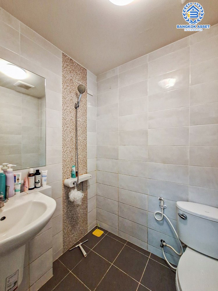 *****ทาวน์เฮ้าส์มือสอง โครงการ พลีโน่ บางใหญ่ คุณภาพระดับ AP เนื้อที่ 18 ตร.ว. ฟังก์ชัน 3 ห้องนอน 2 ห้องน้ำ 1 ที่จอดรถ หน้าบ้านอยู่ตรงข้ามพื้นที่ส่วนกลาง บนทำเลแห่งการเดินทาง เพียง 10 นาทีก็ถึงรถไฟฟ้าสายสีม่วง "สถานีคลองบางไผ่" และจุดขึ้นทางด่วน "ศรีรัช-วงแหวนรอบนอก"