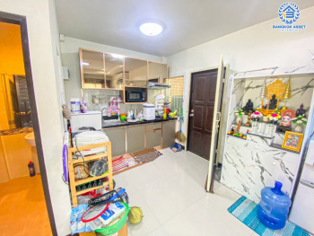 *****ทาวน์เฮ้าส์มือสอง โครงการ ลิฟวิ่งพาร์ค พระราม5 เนื้อที่ 36 ตร.ว. ฟังก์ชันจัดเต็ม 3 ห้องนอน 3 ห้องน้ำ บ้านพร้อมเข้าอยู่ สไตล์โมเดิร์น แถมฟรี เฟอร์นิเจอร์ทั้งหลัง! บนทำเลเดินทางสะดวก เชื่อมต่อถนนราชพฤกษ์ ถนนพระราม5 ถนนรัตนาธิเบศร์ ใกล้ทางด่วน "ศรีรัช"