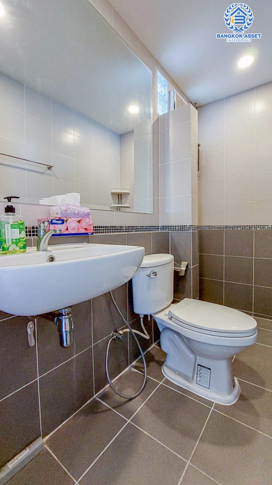 *****บ้านเดี่ยวมือสอง โครงการ เซนโทร ชัยพฤกษ์-แจ้งวัฒนะ หลังมุม เนื้อที่กว้าง 57.50 ตร.ว. ฟังก์ชัน 4 ห้องนอน 3 ห้องน้ำ 2 ที่จอดรถ ภายในสภาพดีมาก แถมฟรี! เครื่องปรับอากาศ บนทำเลดี เชื่อมต่อถนนสะพานนนทบุรี-บางบัวทอง ถนนชัยพฤกษ์ ถนนราชพฤกษ์ ใกล้จุดขึ้นทางด่วน "แจ้งวัฒนะ"