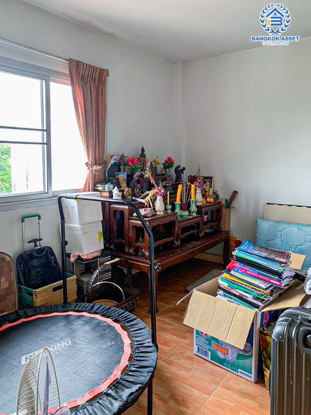 *****ทาวน์โฮมมือสองนนทบุรี หมู่บ้าน ศิขรินทร์ บางกรวย-ไทรน้อย เนื้อที่กว้างมากถึง 32.5 ตร.ว. ฟังก์ชัน 4 ห้องนอน 3 ห้องน้ำ 1 ที่จอดรถ แบ่งสัดส่วนชัดเจน บนทำเลเดินทางสะดวก เชื่อมต่อ ถ.บางกรวย-ไทรน้อย ใกล้ทางพิเศษ ประจิมรัถยา และรถไฟฟ้าสายสีแดง "สถานีบางบำหรุ" เพียง 15 นาที