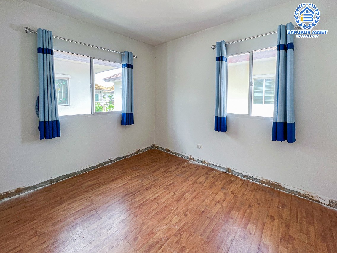 *****บ้านเดี่ยวมือสองนนทบุรี โครงการ พฤกษาวิลเลจ10 บางใหญ่ เนื้อที่กว้างถึง 51 ตร.ว. ฟังก์ชัน 3 ห้องนอน 2 ห้องน้ำ 1 จอดรถ ลดความวุ่ยวาย เพิ่มความเป็นส่วนตัว! บนทำเลแห่งการเดินทาง ใกล้เซ็นทรัลเวสต์เกต, รถไฟฟ้าสายสีม่วง "สถานีตลาดบางใหญ่" และทางด่วน "ศรีรัช"