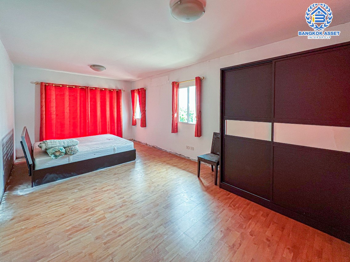 *****บ้านเดี่ยวมือสองนนทบุรี โครงการ พฤกษาวิลเลจ10 บางใหญ่ เนื้อที่กว้างถึง 51 ตร.ว. ฟังก์ชัน 3 ห้องนอน 2 ห้องน้ำ 1 จอดรถ ลดความวุ่ยวาย เพิ่มความเป็นส่วนตัว! บนทำเลแห่งการเดินทาง ใกล้เซ็นทรัลเวสต์เกต, รถไฟฟ้าสายสีม่วง "สถานีตลาดบางใหญ่" และทางด่วน "ศรีรัช"