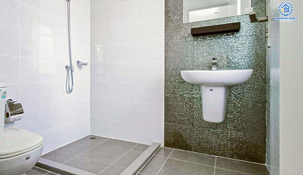 *****ทาวน์โฮม 3 ชั้นมือสอง โครงการ เพล็กซ์ วัชรพล เนื้อที่กว้าง 22 ตร.ว. ฟังก์ชัน 4 ห้องนอน 4 ห้องน้ำ 2 ที่จอดรถ บ้านเหมือนใหม่ โครงการร่มรื่น แถมฟรี! เครื่องปรับอากาศ บนทำเลดี เชื่อมต่อถนนร่วมมิตรพัฒนา ถนนรามอินทรา ถนนนวมินทร์ ใกล้เซ็นทรัล รามอินทรา และรถไฟฟ้าสายสีชมพู "สถานีวัชรพล"