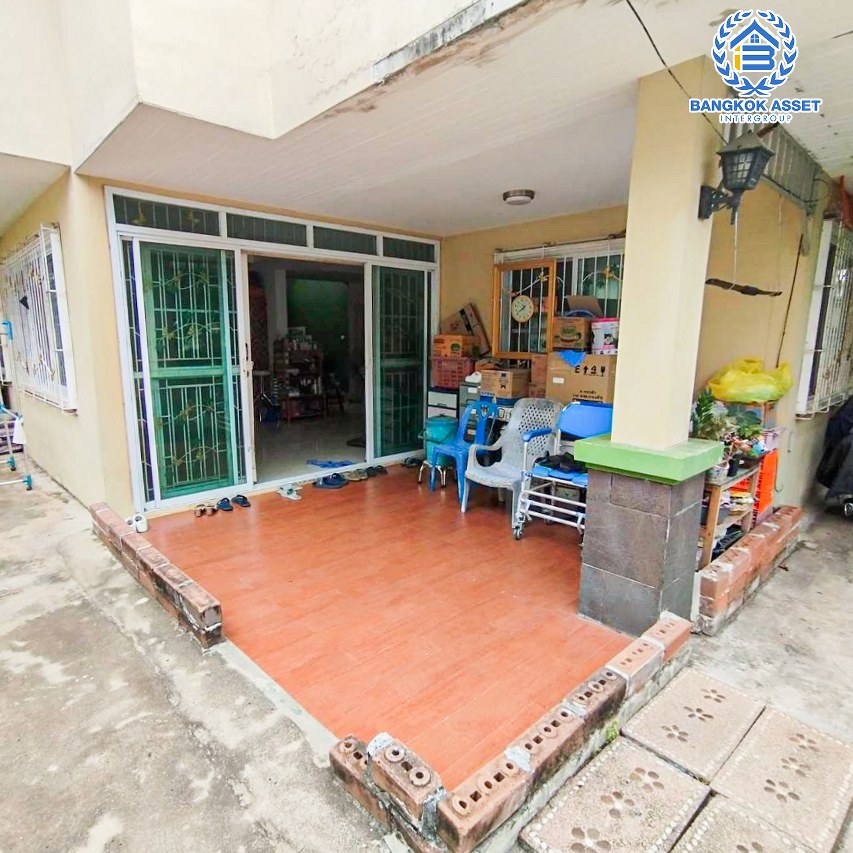 *****บ้านเดี่ยวมือสองกรุงเทพมหานคร โครงการ สุขใจ สุขุมวิท เนื้อที่กว้างขวางถึง 71 ตร.ว. ฟังก์ชัน 3 ห้องนอน 3 ห้องน้ำ 2 ที่จอดรถ แถมฟรี! 3 เครื่องปรับอากาศ 2 เครื่องทำน้ำอุ่น บนทำเลเดินทางสะดวก เชื่อมต่อถนนสุขุมวิท ใกล้รถไฟฟ้าสายสีเขียว "สถานีปุณณวิถี" และทางด่วน "รามอินทรา-อาจณรงค์"