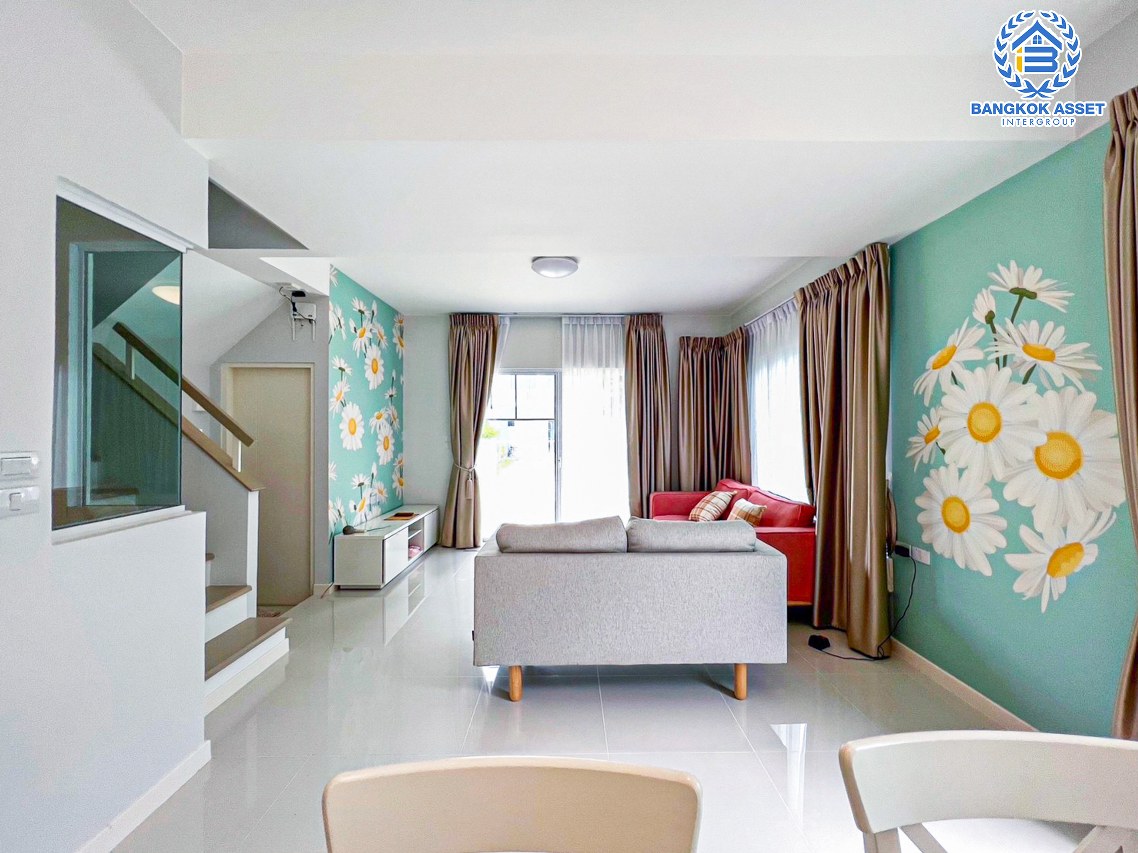 *****บ้านแฝดมือสองสมุทรปราการ โครงการ วิลลาจจิโอ ประชาอุทิศ90 หลังมุม! เนื้อที่กว้าง 36.6 ตร.ว. ฟังก์ชัน 3 ห้องนอน 2 ห้องน้ำ 2 ที่จอดรถ บ้านสภาพใหม่มาก ไม่เคยเข้าอยู่ บนทำเลแห่งการเดินทาง เชื่อมต่อถนนประชาอุทิศ ใกล้รถไฟฟ้าสายสีม่วง "สถานีครุใน" และทางด่วน "เฉลิมมหานคร"