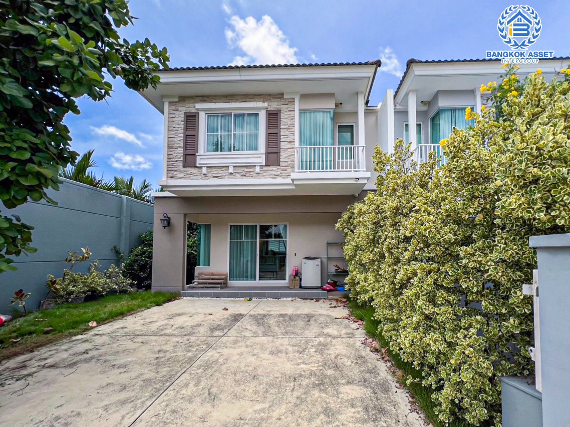 *****บ้านแฝดมือสองสมุทรปราการ โครงการ วิลลาจจิโอ ประชาอุทิศ90 หลังมุม! เนื้อที่กว้าง 36.6 ตร.ว. ฟังก์ชัน 3 ห้องนอน 2 ห้องน้ำ 2 ที่จอดรถ บ้านสภาพใหม่มาก ไม่เคยเข้าอยู่ บนทำเลแห่งการเดินทาง เชื่อมต่อถนนประชาอุทิศ ใกล้รถไฟฟ้าสายสีม่วง "สถานีครุใน" และทางด่วน "เฉลิมมหานคร"