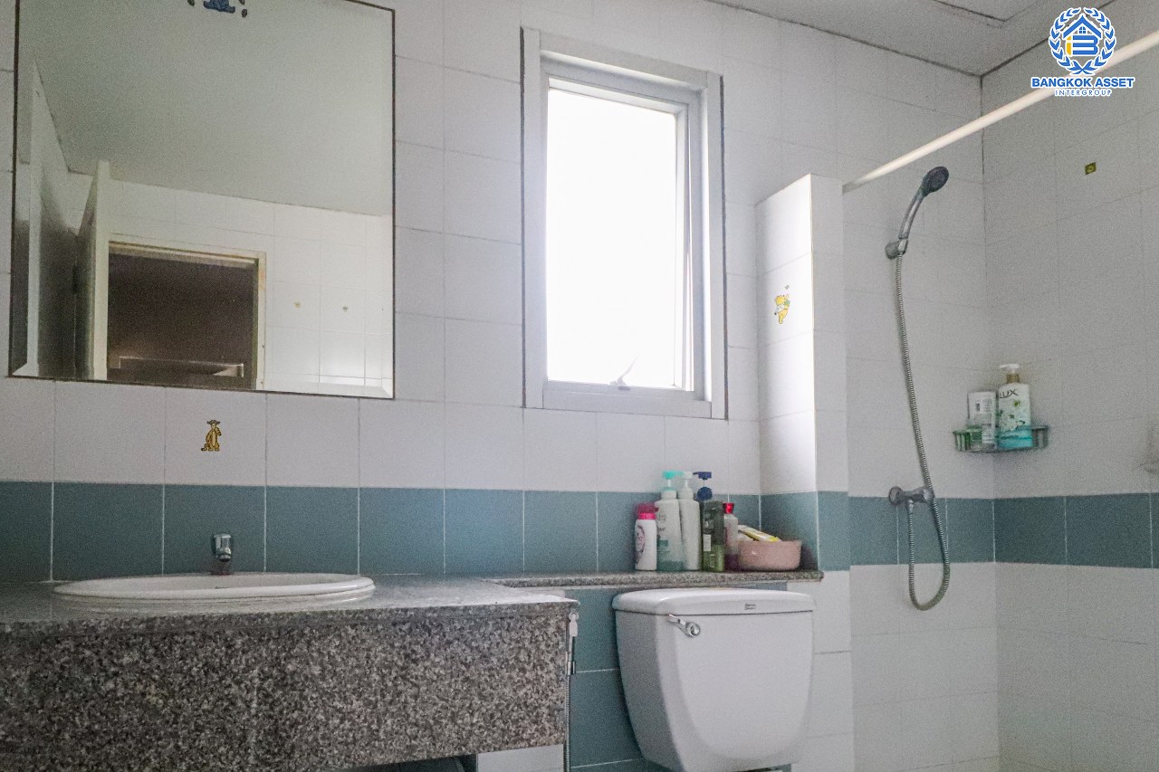 *****ทาวน์โฮม 3 ชั้นมือสองนนทบุรี หมู่บ้าน ศุภาลัยวิลล์ รัตนาธิเบศร์ เนื้อที่ 18 ตร.ว. ฟังก์ชัน 3 ห้องนอน 3 ห้องน้ำ บ้านสภาพดี บนทำเลเดินทางสะดวก ใกล้ทางด่วน "งามวงศ์วาน" และรถไฟฟ้าสายสีม่วง "สถานีศูนย์ราชการนนทบุรี" เพียง 10 นาที ราคาถูกสุดในโครงการ!