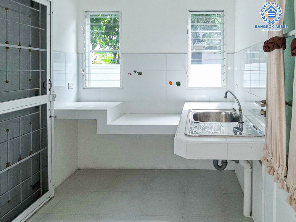 *****บ้านเดี่ยวมือสอง โครงการ พฤกษ์ลดา วงแหวน-รัตนาธิเบศร์ หลังมุม เนื้อที่กว้าง 56 ตร.ว. ฟังก์ชัน 3 ห้องนอน 2 ห้องน้ำ 2 ที่จอดรถ บ้านสภาพดีเยี่ยม โครงการเงียบสงบ แถมฟรี! เครื่องปรับอากาศ บนทำเลแห่งการเดินทาง เชื่อมต่อถนนกาญจนาภิเษก ใกล้รถไฟฟ้าสายสีม่วง "สถานีคลองบางไผ่"