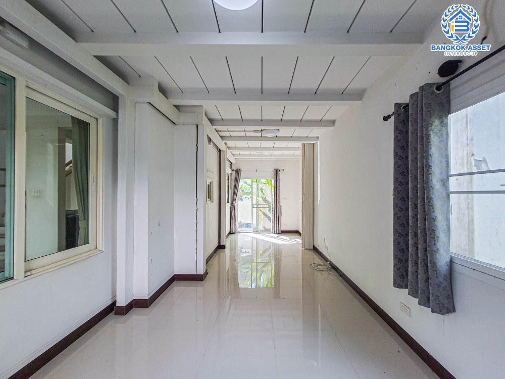 *****บ้านเดี่ยวมือสอง โครงการ ชัยพฤกษ์ รัตนาธิเบศร์-วงแหวน เนื้อที่กว้าง 62.20 ตร.ว. ฟังก์ชัน 3 ห้องนอน 3 ห้องน้ำ 2 ที่จอดรถ คุณภาพจาก L&H สภาพดีมาก พร้อมอยู่ บนทำเลเชื่อมต่อถนนรัตนาธิเบศร์ ถนนบางกรวย-ไทรน้อย ถนนกาญจนาภิเษก ใกล้รถไฟฟ้าสายสีม่วง "สถานีคลองบางไผ่"