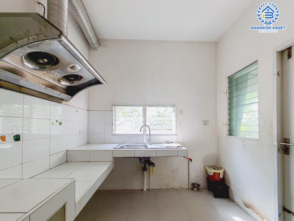 *****บ้านเดี่ยวมือสอง โครงการ ชัยพฤกษ์ รัตนาธิเบศร์-วงแหวน เนื้อที่กว้าง 62.20 ตร.ว. ฟังก์ชัน 3 ห้องนอน 3 ห้องน้ำ 2 ที่จอดรถ คุณภาพจาก L&H สภาพดีมาก พร้อมอยู่ บนทำเลเชื่อมต่อถนนรัตนาธิเบศร์ ถนนบางกรวย-ไทรน้อย ถนนกาญจนาภิเษก ใกล้รถไฟฟ้าสายสีม่วง "สถานีคลองบางไผ่"