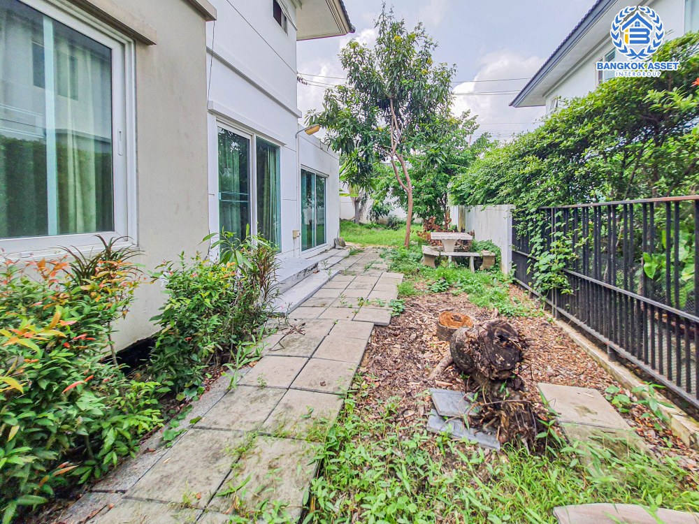 *****บ้านเดี่ยวมือสอง โครงการ ชัยพฤกษ์ รัตนาธิเบศร์-วงแหวน เนื้อที่กว้าง 62.20 ตร.ว. ฟังก์ชัน 3 ห้องนอน 3 ห้องน้ำ 2 ที่จอดรถ คุณภาพจาก L&H สภาพดีมาก พร้อมอยู่ บนทำเลเชื่อมต่อถนนรัตนาธิเบศร์ ถนนบางกรวย-ไทรน้อย ถนนกาญจนาภิเษก ใกล้รถไฟฟ้าสายสีม่วง "สถานีคลองบางไผ่"