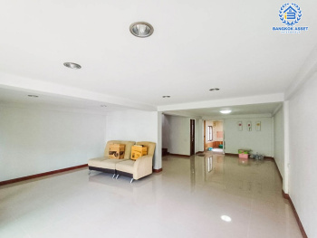 *****ทาวน์โฮม 3 ชั้นมือสองกรุงเทพมหานคร หมู่บ้าน สิชล กาญจนาภิเษก เนื้อที่กว้างมากถึง 27.7 ตร.ว. ฟังก์ชัน 4 ห้องนอน 3 ห้องน้ำ 1 ที่จอดรถ แถมฟรี! 2 เครื่องปรับอากาศ บนทำเลเดินทางสะดวก เชื่อมต่อถนนกัลปพฤกษ์, ถนนกาญจนาภิเษก, ถนนเพชรเกษม จองด่วน!