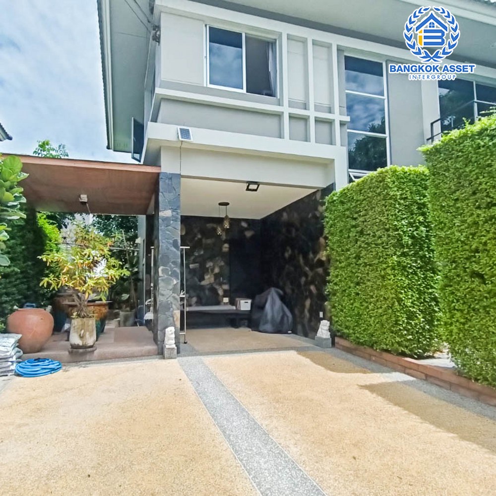 บ้านเดี่ยวมือสอง โครงการ ไลฟ์ บางกอก บูเลอวาร์ด ราชพฤกษ์-รัตนาธิเบศร์ เนื้อที่ 50.30 ตร.ว. ฟังก์ชัน 3 ห้องนอน 3 ห้องน้ำ จอดรถได้ 2 คัน แถมฟรี! เครื่องปรับอากาศ บนทำเลติดถนนราชพฤกษ์ เชื่อมต่อทุกเส้นทาง ใกล้รถไฟฟ้าสายสีม่วง "สถานีท่าอิฐ" และจุดขึ้นทางด่วน "ศรีรัช"