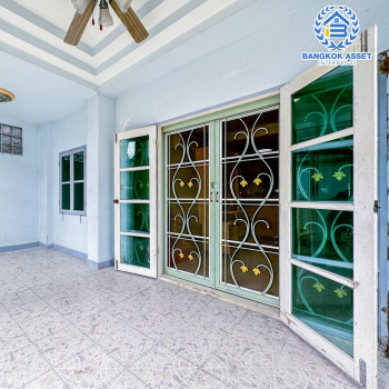 *****บ้านเดี่ยวมือสอง โครงการ นันทวัน กาญจนาภิเษก เนื้อที่ 60.80 ตร.ว. ฟังก์ชัน 3 ห้องนอน 3 ห้องน้ำ 1 ที่จอดรถ บ้านสวย พร้อมอยู่ บนทำเลเดินทางสะดวก เชื่อมต่อถนนรัตนาธิเบศร์ ถนนนครอินทร์ ถนนกาญจนาภิเษก ใกล้รถไฟฟ้าสายสีม่วง "สถานีสามแยกบางใหญ่" และจุดขึ้นทางพิเศษประจิมรัถยา