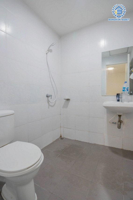 *****ทาวน์เฮ้าส์มือสองนนทบุรี โครงการ ไลโอ บลิสซ์ กาญจนาภิเษก-ชัยพฤกษ์ หลังมุม! เนื้อที่กว้างเกือบ 28 ตร.ว. ฟังก์ชัน 3 ห้องนอน 2 ห้องน้ำ 2 ที่จอดรถ บ้านสภาพสวย พร้อมอยู่ เนื้อที่เยอะ บนทำเลเชื่อมต่อ ถนนกาญจนาภิเษก, ถนนรัตนาธิเบศร์ ใกล้รถไฟฟ้าสายสีม่วง "สถานีคลองบางไผ่"