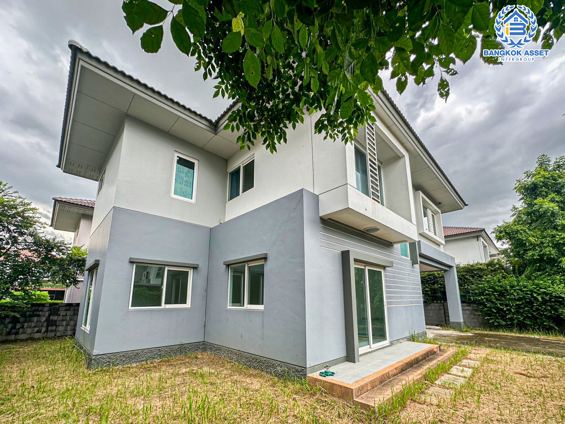 *****บ้านเดี่ยวมือสองกรุงเทพมหานคร โครงการ วรารมย์พรีเมี่ยม วัชรพล-จตุโชติ เนื้อที่กว้างขวางถึง 80.4 ตร.ว. ฟังก์ชัน 4 ห้องนอน 3 ห้องน้ำ 2 ที่จอดรถ บ้านพร้อมอยู่ ไม่เคยเข้าอยู่ บนทำเลแห่งการเดินทาง เชื่อมต่อถนนกาญจนาภิเษก, ถนนรามอินทรา ใกล้จุดขึ้นทางด่วน "จตุโชติ" จองเลย!