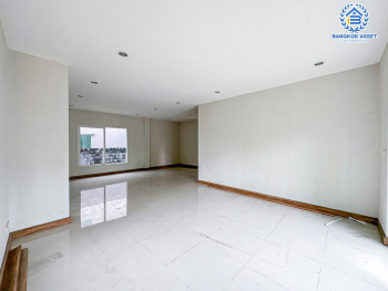 *****บ้านเดี่ยวมือสองกรุงเทพมหานคร โครงการ วรารมย์พรีเมี่ยม วัชรพล-จตุโชติ เนื้อที่กว้างขวางถึง 80.4 ตร.ว. ฟังก์ชัน 4 ห้องนอน 3 ห้องน้ำ 2 ที่จอดรถ บ้านพร้อมอยู่ ไม่เคยเข้าอยู่ บนทำเลแห่งการเดินทาง เชื่อมต่อถนนกาญจนาภิเษก, ถนนรามอินทรา ใกล้จุดขึ้นทางด่วน "จตุโชติ" จองเลย!