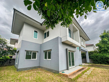 *****บ้านเดี่ยวมือสองกรุงเทพมหานคร โครงการ วรารมย์พรีเมี่ยม วัชรพล-จตุโชติ เนื้อที่กว้างขวางถึง 80.4 ตร.ว. ฟังก์ชัน 4 ห้องนอน 3 ห้องน้ำ 2 ที่จอดรถ บ้านพร้อมอยู่ ไม่เคยเข้าอยู่ บนทำเลแห่งการเดินทาง เชื่อมต่อถนนกาญจนาภิเษก, ถนนรามอินทรา ใกล้จุดขึ้นทางด่วน "จตุโชติ" จองเลย!