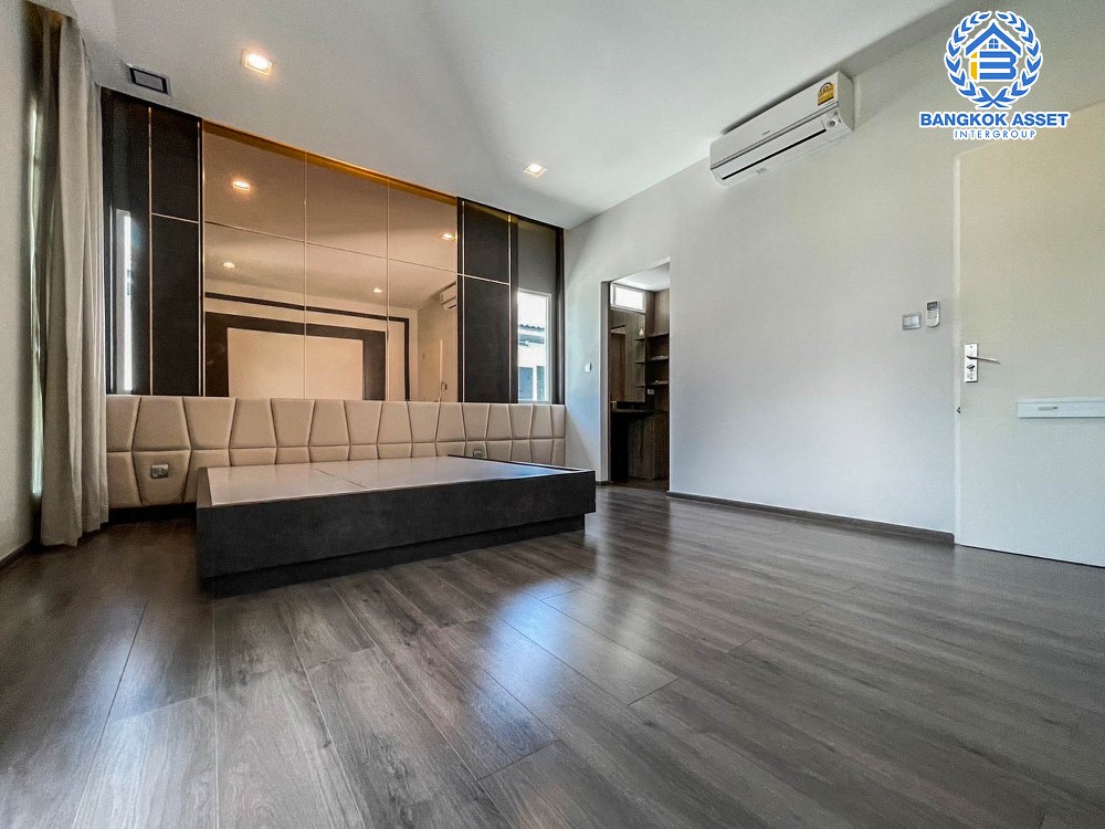 *****บ้านเดี่ยวมือสอง โครงการ มัณฑนา ราชพฤกษ์-สะพานเจษฎาบดินทร์ฯ เนื้อที่มากถึง 73.20 ตร.ว. ฟังก์ชัน 4 ห้องนอน 4 ห้องน้ำ 2 ที่จอดรถ พื้นที่รอบบ้านกว้างขวาง ภายในสภาพดีเยี่ยม บนทำเลติดถนนราชพฤกษ์ เชื่อมต่อถนนถนนพระราม5 ถนนรัตนาธิเบศร์ ใกล้เซ็นทรัลรัตนาธิเบศร์ จุดทางด่วน "ศรีรัช"