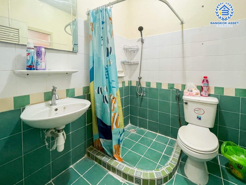 *****ทาวน์เฮ้าส์มือสอง โครงการ พฤกษา18/1 กาญจนาภิเษก เนื้อที่ 18 ตร.ว. ฟังก์ชัน 3 ห้องนอน 2 ห้องน้ำ 1 ที่จอดรถ บ้านสภาพดี บรรยากาศโครงการเงียบสงบ พร้อมเข้าอยู่ บนทำเลแห่งการเดินทาง เพียง 10 นาทีถึงเซ็นทรัลเวสต์เกต และรถไฟฟ้าสายสีม่วง "สถานีตลาดบางใหญ่"