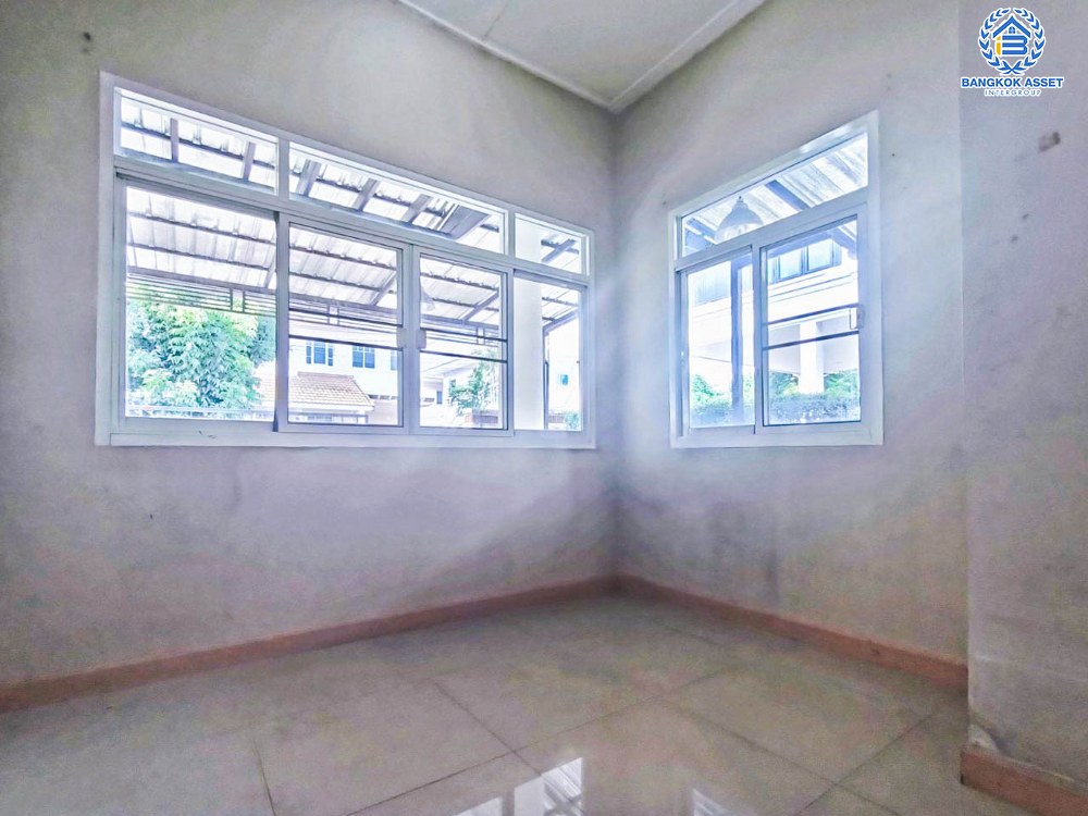 *****บ้านเดี่ยวมือสอง โครงการ บางกอก บูเลอวาร์ด ราชพฤกษ์-พระราม5 จากแบรนด์ SC ASSET เนื้อที่กว่า 56.10 ตร.ว. ฟังก์ชัน 4 ห้องนอน 4 ห้องน้ำ จอดรถได้ 2 คัน รอบบ้านกว้างขวาง ภายในสภาพดี บรรยากาศเป็นส่วนตัว บนทำเลติดถนนราชพฤกษ์ เพียง 10 ถึงรถไฟฟ้า "สถานีบางรักใหญ่" และจุดขึ้นทางด่วน "ศรีรัช"