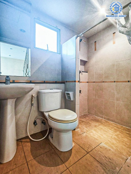 *****บ้านเดี่ยวมือสอง โครงการ บางกอก บูเลอวาร์ด ราชพฤกษ์-พระราม5 จากแบรนด์ SC ASSET เนื้อที่กว่า 56.10 ตร.ว. ฟังก์ชัน 4 ห้องนอน 4 ห้องน้ำ จอดรถได้ 2 คัน รอบบ้านกว้างขวาง ภายในสภาพดี บรรยากาศเป็นส่วนตัว บนทำเลติดถนนราชพฤกษ์ เพียง 10 ถึงรถไฟฟ้า "สถานีบางรักใหญ่" และจุดขึ้นทางด่วน "ศรีรัช"