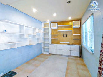 *****ทาวน์เฮ้าส์มือสอง โครงการ วรารักษ์ รามอินทรา เนื้อที่ 20 ตร.ว. ฟังก์ชัน 3 ห้องนอน 2 ห้องน้ำ ดีไซน์สวย ภายในบ้านสภาพดีเยี่ยม พร้อมเข้าอยู่ บนทำเลเดินทางสะดวกสบาย เชื่อมต่อถนนเลียบคลอง2 ถนนปัญญาอินทรา ถนนวงแหวนรอบนอก ใกล้รถไฟฟ้าสายสีชมพู "สถานีคู้บอน" และจุดขึ้นทางด่วน "ฉลองรัช"