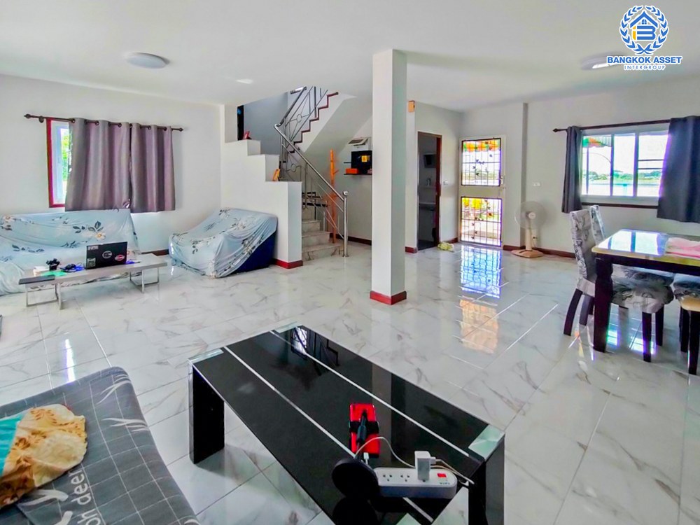 *****บ้านเดี่ยวมือสอง โครงการ เฟื่องสุข3 346 บนเนื้อที่ 73.70 ตร.ว. ฟังก์ชัน 4 ห้องนอน 3 ห้องน้ำ 2 ที่จอดรถ บ้านพื้นที่หลังบ้านกว้าง ต่อเติมครบพร้อมเข้าอยู่ได้เลย ตั้งบนทำเลเดินทางสะดวก เชื่อมต่อถนนกาญจนาภิเษก ถนนรัตนาธิเบศร์ ถนนราชพฤกษ์ ใกล้รถไฟฟ้าสายสีม่วง "สถานีคลองบางไผ่" และทางด่วน "ศรีรัช"