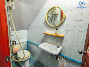 *****ทาวน์โฮม 3 ชั้นมือสอง โครงการ พงษ์ศิริชัย4 เพชรเกษม เนื้อที่กว้าง 17 ตร.ว. ฟังก์ชัน 5 ห้องนอน 4 ห้องน้ำ 1 ที่จอดรถ ทำเลกลางใจชุมชนค้าขายได้ มีสิ่งอำนวยความสะดวกครบ สามารถเดินทางได้หลายเส้นทาง เชื่อมต่อถนนเพชรเกษม ถนนบางบอน5 ถนนพุทธสาคร ใกล้เดอะมอลบางแค