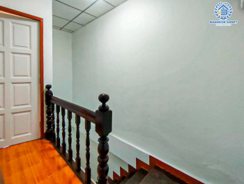 *****ทาวน์เฮ้าส์มือสอง โครงการ พงษ์ศิริชัย4 เพชรเกษม เนื้อที่กว้าง 16 ตร.ว. ฟังก์ชัน 3 ห้องนอน 2 ห้องน้ำ 1 ที่จอดรถ ทำเลกลางใจชุมชนสามารถค้าขายได้ มีสิ่งอำนวยความสะดวกครบ การเดินทางเชื่อมต่อได้หลากหลาย เช่น ถนนเพชรเกษม ถนนบางบอน5 ถนนพุทธสาคร ใกล้เดอะมอลบางแค