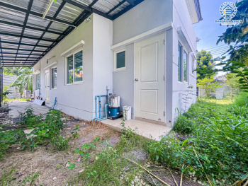 *****บ้านเดี่ยวมือสอง โครงการ เดอะซิตี้ ปิ่นเกล้า-สาย4 หลังมุม เนื้อที่กว้าง 101.70 ตร.ว. ฟังก์ชัน 4 ห้องนอน 3 ห้องน้ำ 2 ที่จอดรถ บ้านสภาพดีเยี่ยม รอบบ้านกว้างขวาง โครงการตั้งบนทำเลดี เชื่อมต่อถนนพุทธมลฑลสาย4 ถนนบรมราชชนนี ถนนอุทยาน ใกล้รถไฟฟ้าสายสีน้ำเงิน "สถานีหลักสอง" และเซ็นทรัล ศาลายา