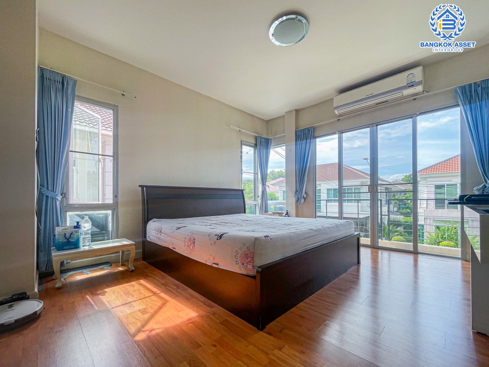 *****บ้านเดี่ยวมือสอง โครงการ ไลฟ์ บางกอก บูเลอวาร์ด ราชพฤกษ์-จรัญ เนื้อที่ 50.80 ตร.ว. ฟังก์ชัน 3 ห้องนอน 3 ห้องน้ำ จอดรถได้ 2 คัน แถมฟรี! เครื่องปรับอากาศ ทำเลในเมือง เชื่อมต่อถนนบางแวก ถนนจรัญสนิทวงศ์ ถนนเพชรเกษม ใกล้รถไฟฟ้าสายสีน้ำเงิน "สถานีบางหว้า" และจุดขึ้นทางด่วน "กาญจนาภิเษก"