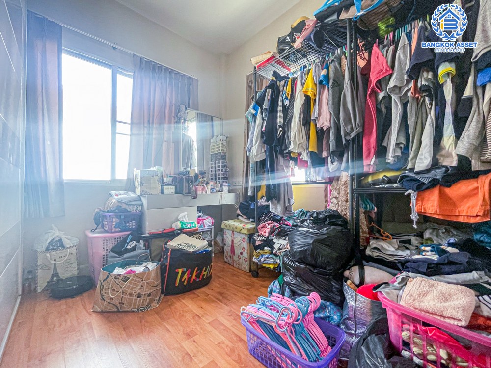 *****บ้านเดี่ยวมือสอง โครงการ ไลฟ์ บางกอก บูเลอวาร์ด ราชพฤกษ์-จรัญ เนื้อที่ 50.80 ตร.ว. ฟังก์ชัน 3 ห้องนอน 3 ห้องน้ำ จอดรถได้ 2 คัน แถมฟรี! เครื่องปรับอากาศ ทำเลในเมือง เชื่อมต่อถนนบางแวก ถนนจรัญสนิทวงศ์ ถนนเพชรเกษม ใกล้รถไฟฟ้าสายสีน้ำเงิน "สถานีบางหว้า" และจุดขึ้นทางด่วน "กาญจนาภิเษก"