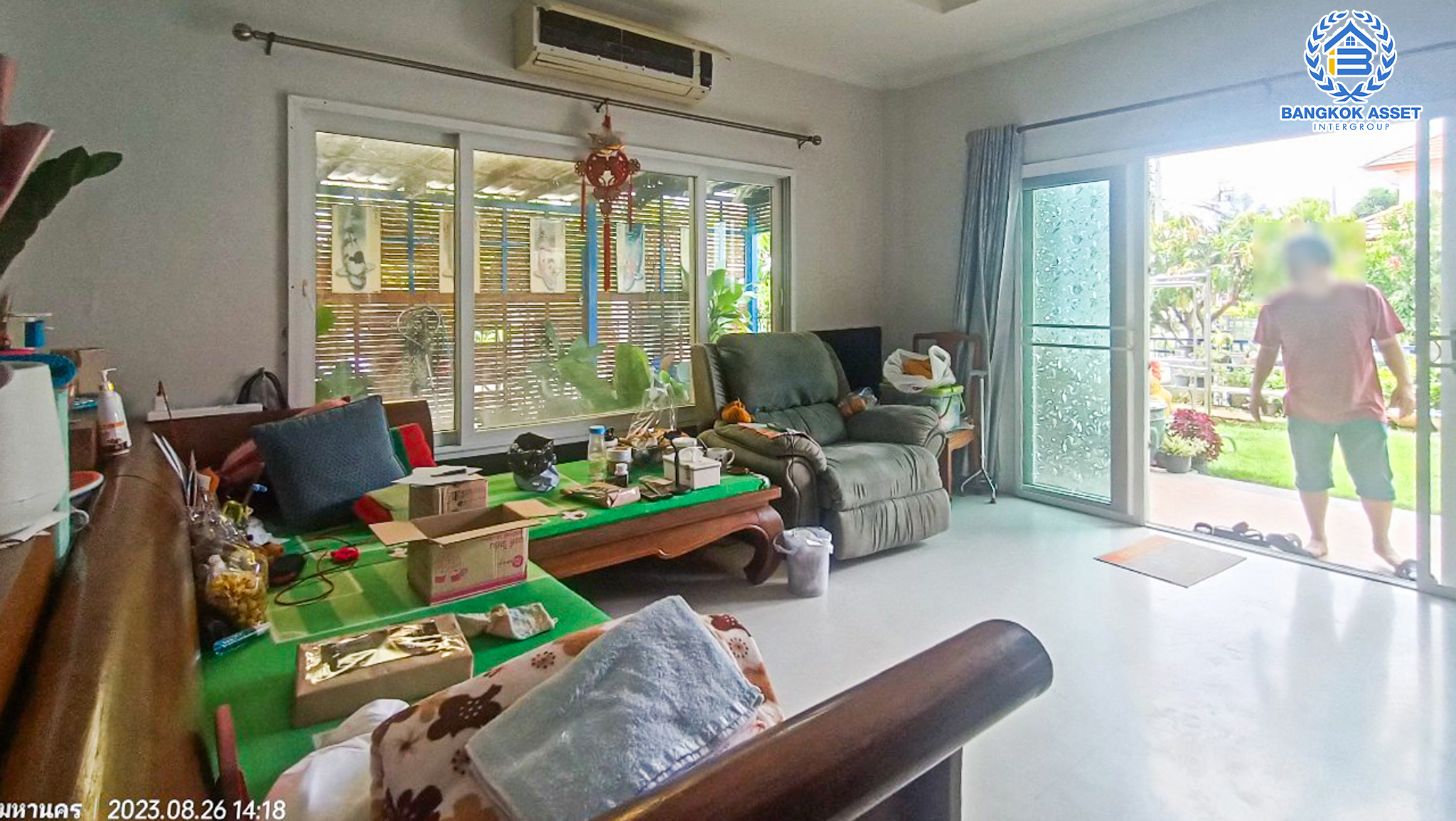 *****บ้านเดี่ยวมือสอง โครงการ กรานต์วดี พุทธมณฑลสาย3 เนื้อที่กว้าง 103.60 ตร.ว. ฟังก์ชัน 4 ห้องนอน 3 ห้องน้ำ 2 ที่จอดรถ บ้านหลังใหญ่สภาพเหมือนใหม่ พร้อมอยู่ บนทำเลเดินทางสะดวกสบาย เชื่อมต่อถนนเพชรเกษม ถนนพุทธมณฑลสาย5 ถนนบรมราชชนนี ใกล้เดอะมอลล์บางแค และทางคู่ขนานลอยฟ้าบรมราชชนนี