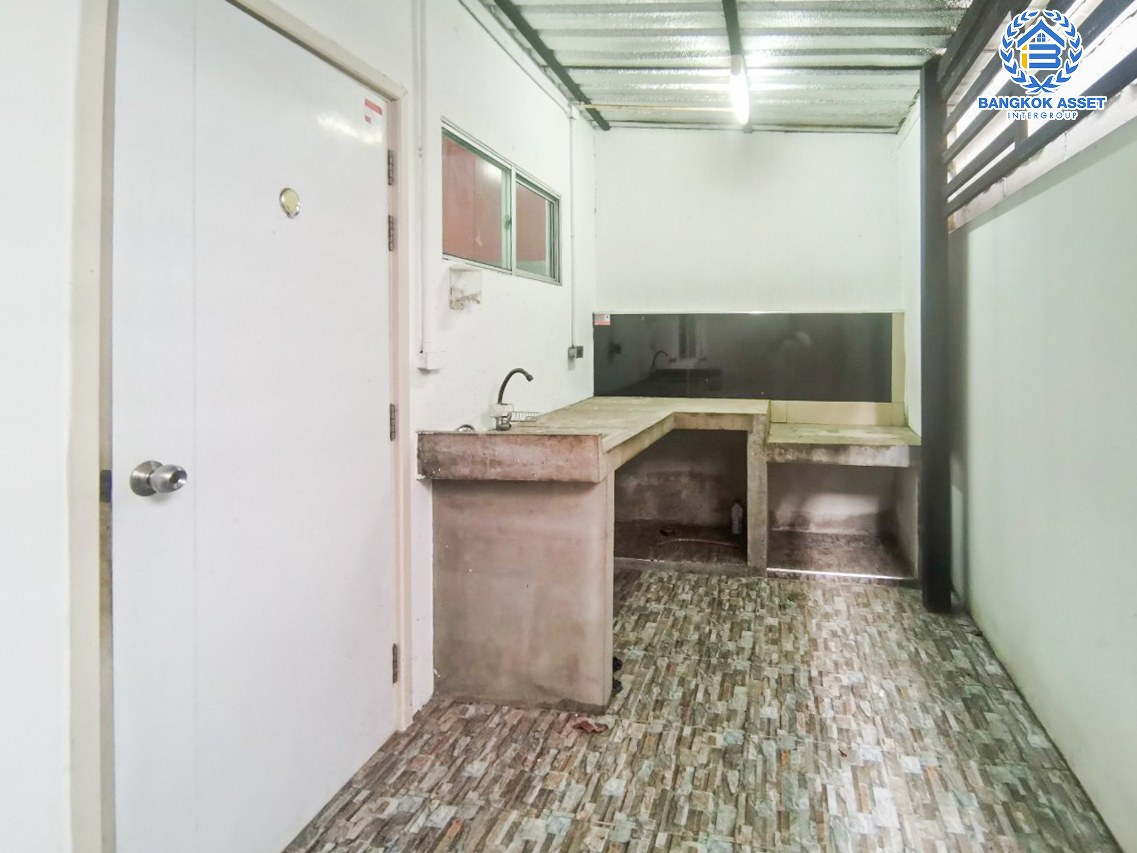 *****ทาวน์เฮ้าส์ 2 ชั้นมือสองกรุงเทพมหานคร โครงการ พฤกษาวิลล์51 พหลโยธิน เนื้อที่ 17.5 ตร.ว. ฟังก์ชัน 3 ห้องนอน 2 ห้องน้ำ 1 ที่จอดรถ สไตล์ Modern บนทำเลเยี่ยม เชื่อมต่อถนนพหลโยธิน, ถนนเทพรักษ์, ถนนสุขาภิบาล 5 ใกล้เซ็นทรัล รามอินทรา จองเลย!