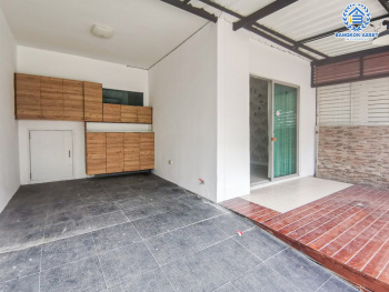 *****ทาวน์เฮ้าส์ 2 ชั้นมือสองกรุงเทพมหานคร โครงการ พฤกษาวิลล์51 พหลโยธิน เนื้อที่ 17.5 ตร.ว. ฟังก์ชัน 3 ห้องนอน 2 ห้องน้ำ 1 ที่จอดรถ สไตล์ Modern บนทำเลเยี่ยม เชื่อมต่อถนนพหลโยธิน, ถนนเทพรักษ์, ถนนสุขาภิบาล 5 ใกล้เซ็นทรัล รามอินทรา จองเลย!