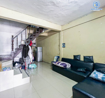 *****ทาวน์เฮ้าส์มือสอง โครงการ ฉัตรหลวง สุวินทวงศ์ เนื้อที่กว้าง 20 ตร.ว. ฟังก์ชัน 2 ห้องนอน 2 ห้องน้ำ 1 ที่จอดรถ บ้านสภาพดี บนทำเลใก้ลเมือง เดินทางสะดวก เชื่อมต่อถนนเลียบคลอง2 ถนนหทัยราษฎร์ ถนนปัญญาอินทรา ใกล้ห้างสรรพสินค้าบิ๊กซี ซูเปอร์เซ็นเตอร์ หนองจอก