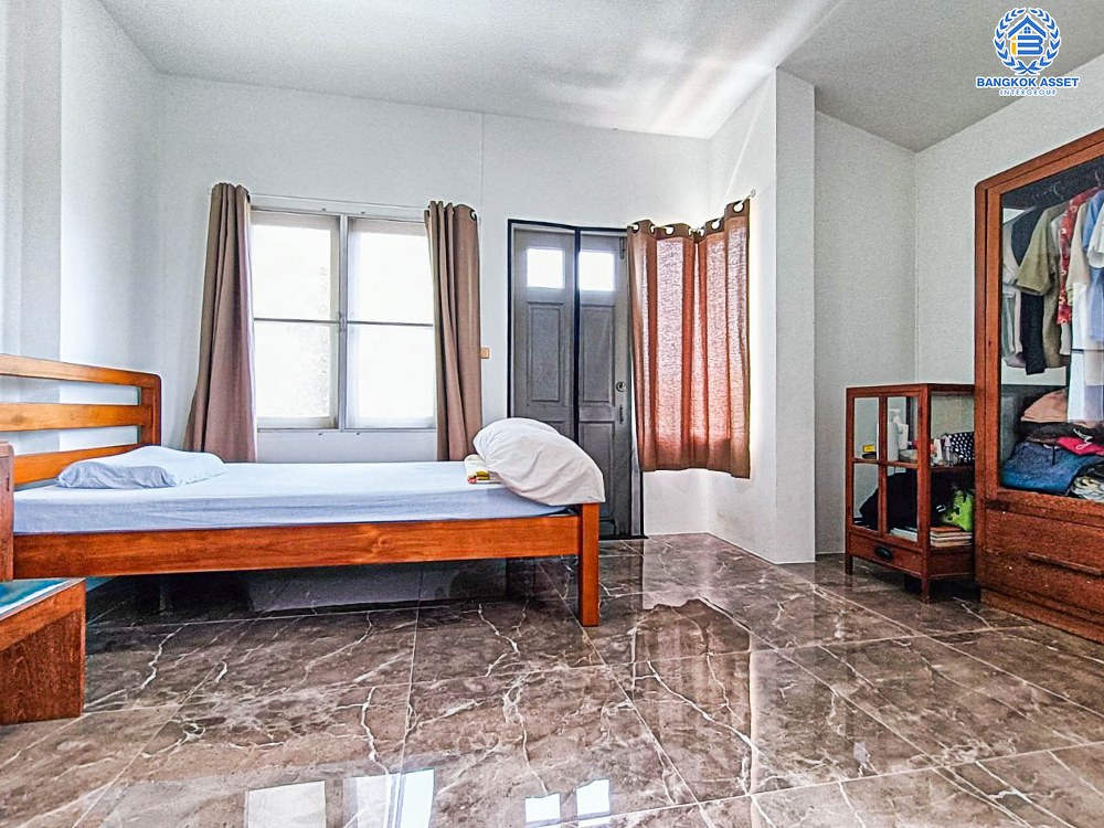 *****บ้านเดี่ยวมือสอง โครงการ มณธานี บางแค หลังมุม เนื้อที่กว้าง 53.70 ตร.ว. พื้นที่ใช้สอย 224 ตร.ม. ฟังก์ชัน 3 ห้องนอน 3 ห้องน้ำ 2 ที่จอดรถ ฟังก์ชันครบตอบทุกไลฟ์สไตล์ ทำเลในเมืองเดินทางสะดวก เชื่อมต่อถนนกาญจนาภิเษก ใกล้เดอะมอลล์บางแค ใกล้รถไฟฟ้าสายสีน้ำเงิน "สถานีหลักสอง" และจุดขึ้นทางด่วน "กาญจนาภิเษก"...