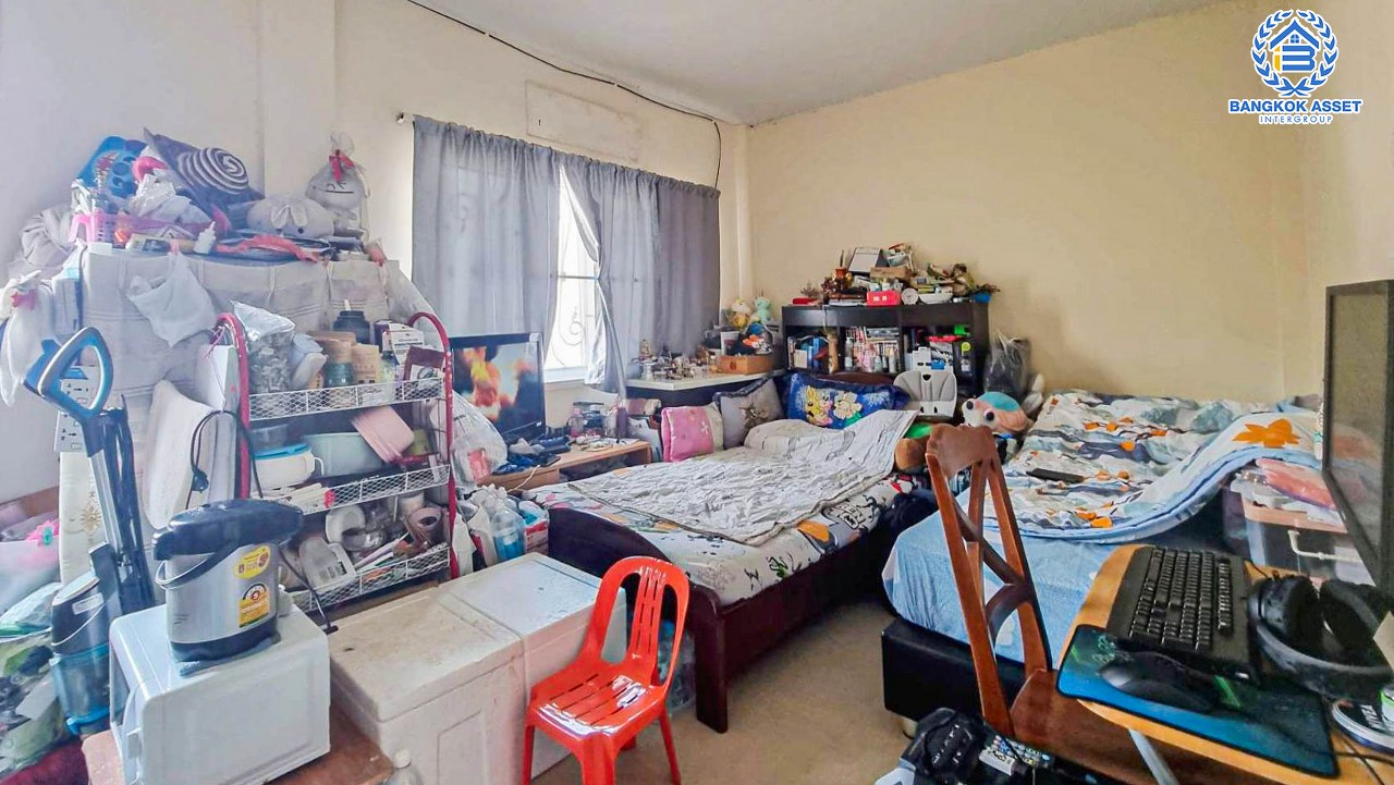 *****ทาวน์เฮ้าส์มือสองนนทบุรี หมู่บ้าน เปี่ยมสุข พระนั่งเกล้า เนื้อที่กว้าง 21 ตร.ว. ฟังก์ชัน 3 ห้องนอน 2 ห้องน้ำ 1 ที่จอดรถ แถมฟรี! 1 เครื่องปรับอากาศ บนทำเลเดินทางสะดวก เชื่อมต่อถนนรัตนาธิเบศร์, ถนนราชพฤกษ์ ใกล้ทางด่วน "พระนั่งเกล้า" และรถไฟฟ้าสายสีม่วง "สถานีไทรม้า" เพียง 5 นาทีเท่านั้น