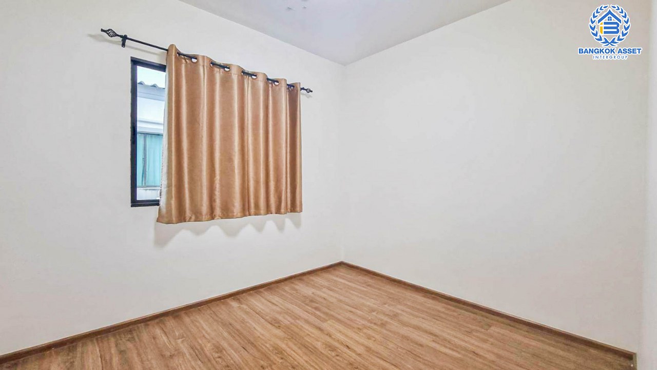 *****ทาวน์เฮ้าส์มือสองนนทบุรี โครงการ พลีโน่ ราชพฤกษ์ เนื้อที่ 17.50 ตร.ว. ฟังก์ชัน 3 ห้องนอน 2 ห้องน้ำ 2 ที่จอดรถ บ้านต่อเติมเต็ม บนทำเลแห่งการเดินทาง เชื่อมต่อถนนบางกรวย-ไทรน้อย, ถนนราชพฤกษ์ ใกล้รถไฟฟ้าสายสีม่วง "สถานีบางรักใหญ่" และทางด่วน "ศรีรัช" จองเลย!