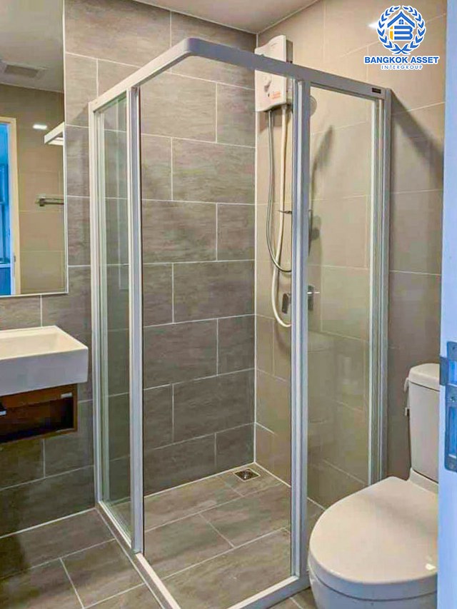 *****คอนโดมิเนียมมือสองกรุงเทพฯ โครงการ โมดิช อินเตอร์เชนจ์ รามอินทรา เนื้อที่ 24.11 ตร.ม. ฟังก์ชัน 1 ห้องนอน 1 ห้องน้ำ คอนโดสภาพสวย บนทำเลเดินทางสะดวก ใกล้ทางด่วน "ดอนเมืองโทลส์เวย์" และรถไฟฟ้า 2 สาย ได้แก่ รถไฟฟ้าสายสีเขียว "สถานีพหลโยธิน59" และรถไฟฟ้าสายสีชมพู "สถานีวัดพระศรีมหาธาตุ"