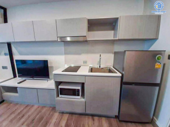 *****คอนโดมิเนียมมือสองกรุงเทพฯ โครงการ โมดิช อินเตอร์เชนจ์ รามอินทรา เนื้อที่ 24.11 ตร.ม. ฟังก์ชัน 1 ห้องนอน 1 ห้องน้ำ คอนโดสภาพสวย บนทำเลเดินทางสะดวก ใกล้ทางด่วน "ดอนเมืองโทลส์เวย์" และรถไฟฟ้า 2 สาย ได้แก่ รถไฟฟ้าสายสีเขียว "สถานีพหลโยธิน59" และรถไฟฟ้าสายสีชมพู "สถานีวัดพระศรีมหาธาตุ"