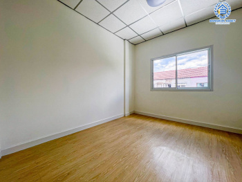 *****ทาวน์เฮ้าส์มือสองนนทบุรี หมู่บ้าน ศรีประจักษ์5 บางกรวย-ไทรน้อย เนื้อที่กว้าง 21 ตร.ว. ฟังก์ชัน 3 ห้องนอน 2 ห้องน้ำ 1 ที่จอดรถ บ้านสภาพดี พร้อมเข้าอยู่ บนทำเลติดถนนบางกรวย-ไทรน้อย เชื่อมต่อถนนกาญจนาภิเษก ใกล้รถไฟฟ้าสายสีม่วง "สถานีคลองบางไผ่" จองด่วน!