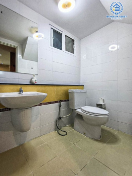 *****บ้านเดี่ยวมือสอง โครงการ ภัสสร ไพรด์ บางกรวย-ไทรน้อย เนื้อที่ 57.60 ตร.ว. ฟังก์ชัน 5 ห้องนอน 3 ห้องน้ำ 2 ที่จอดรถ บ้านสวยพร้อมอยู่ กว้างขวาง  บนทำเลเดินทางสะดวกสบาย เชื่อมต่อเชื่อมต่อถนนราชพฤกษ์ ถนนนครอินทร์ ใกล้โครงการรถไฟฟ้าสายสีม่วง "สถานีแยกติวานนท์" และจุดขึ้นทางด่วน  "ศรีรัช"