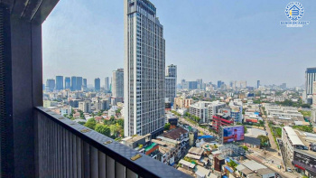 *****คอนโดมิเนียมมือสอง โครงการ วิสซ์ดอม อเวนิว รัชดา-ลาดพร้าว ห้องมุม พื้นที่ใช้สอย 53.50 ตร.ม. ฟังก์ชัน 2 ห้องนอน 2 ห้องน้ำ 1 ที่จอดรถ เฟอร์นิเจอร์ครบ สิ่งอำนวยความสะดวกภายในโครงการครบครัน บนทำเลเดินทางสะดวก เชื่อมต่อถนนลาดพร้าว-รัชดาภิเษก ใกล้รถไฟฟ้าสายสีน้ำเงิน "สถานีลาดพร้าว"