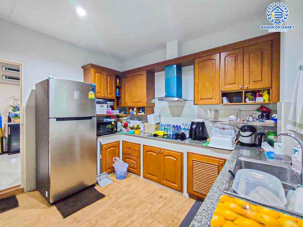 *****บ้านเดี่ยวมือสอง โครงการ บ้านสวนดอกไม้ บรมราชชนนี เนื้อที่กว้าง 79.90 ตร.ว. ฟังก์ชัน 4 ห้องนอน 4 ห้องน้ำ 2 ที่จอดรถ ภายในสภาพดีเยี่ม แถมฟรี! เครื่องปรับอากาศ บนทำเลเดินทางเชื่อมต่อเมืองสะดวก ใกล้ทางคู่ขนานลอยฟ้าบรมราชชนนี ทางด่วน "กาญจนาภิเษก" มหาวิทยาลัยมหิดล และเซ็นทรัลปิ่นเกล้า