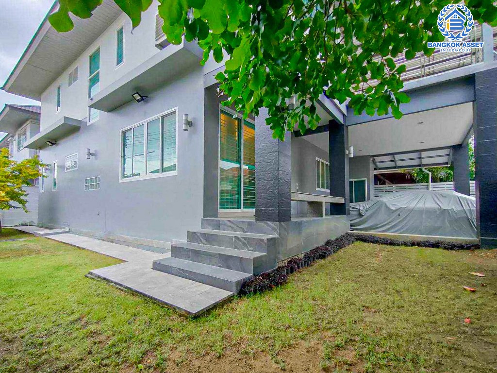 *****บ้านเดี่ยวมือสอง โครงการ บ้านสวนดอกไม้ บรมราชชนนี เนื้อที่กว้าง 79.90 ตร.ว. ฟังก์ชัน 4 ห้องนอน 4 ห้องน้ำ 2 ที่จอดรถ ภายในสภาพดีเยี่ม แถมฟรี! เครื่องปรับอากาศ บนทำเลเดินทางเชื่อมต่อเมืองสะดวก ใกล้ทางคู่ขนานลอยฟ้าบรมราชชนนี ทางด่วน "กาญจนาภิเษก" มหาวิทยาลัยมหิดล และเซ็นทรัลปิ่นเกล้า